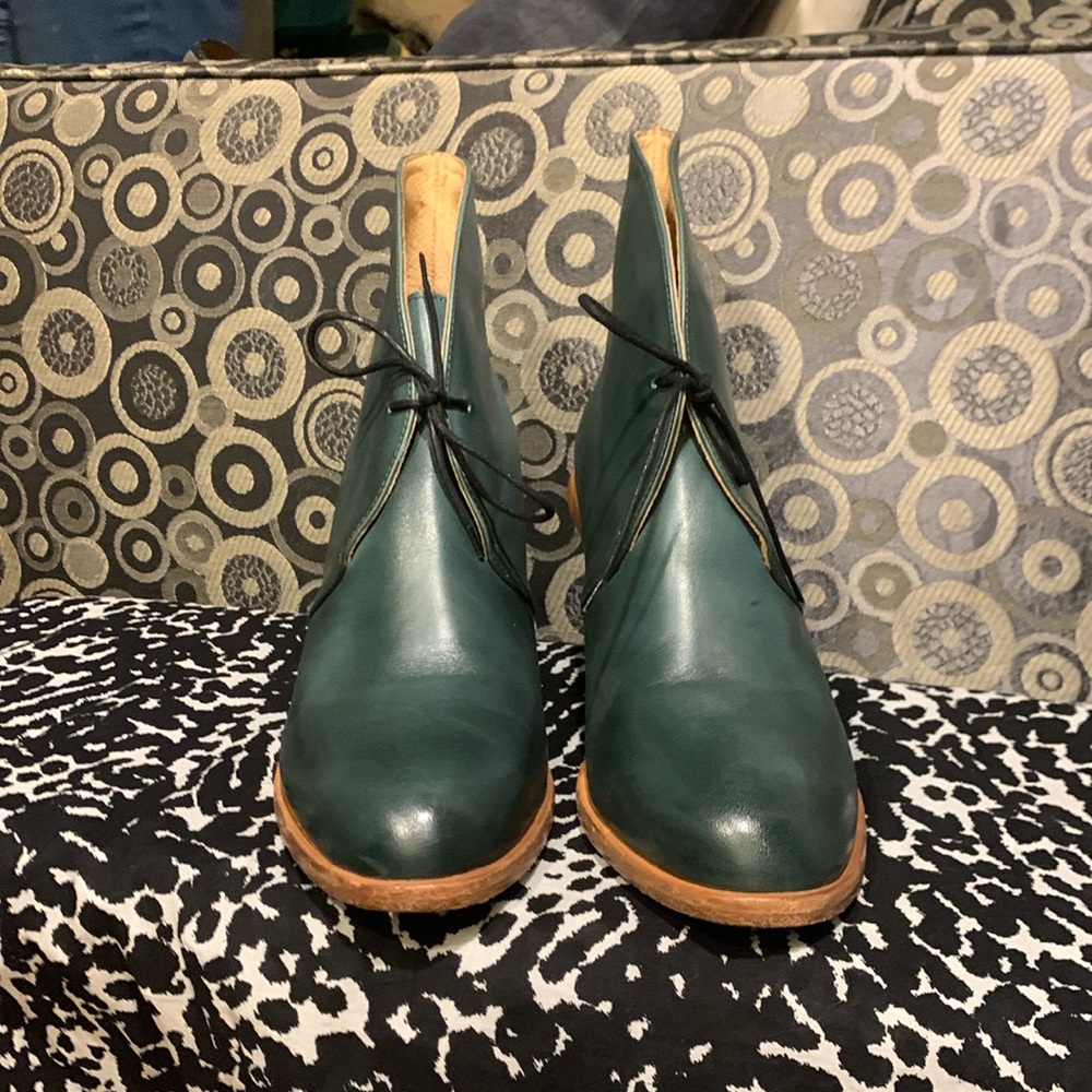 Neosens healed forest green boot